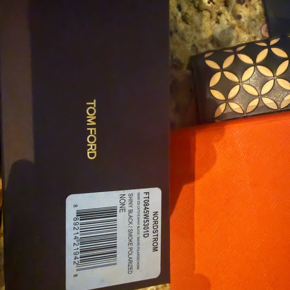 Tom Ford IZZI Sunglasses - Picture 7 of 14